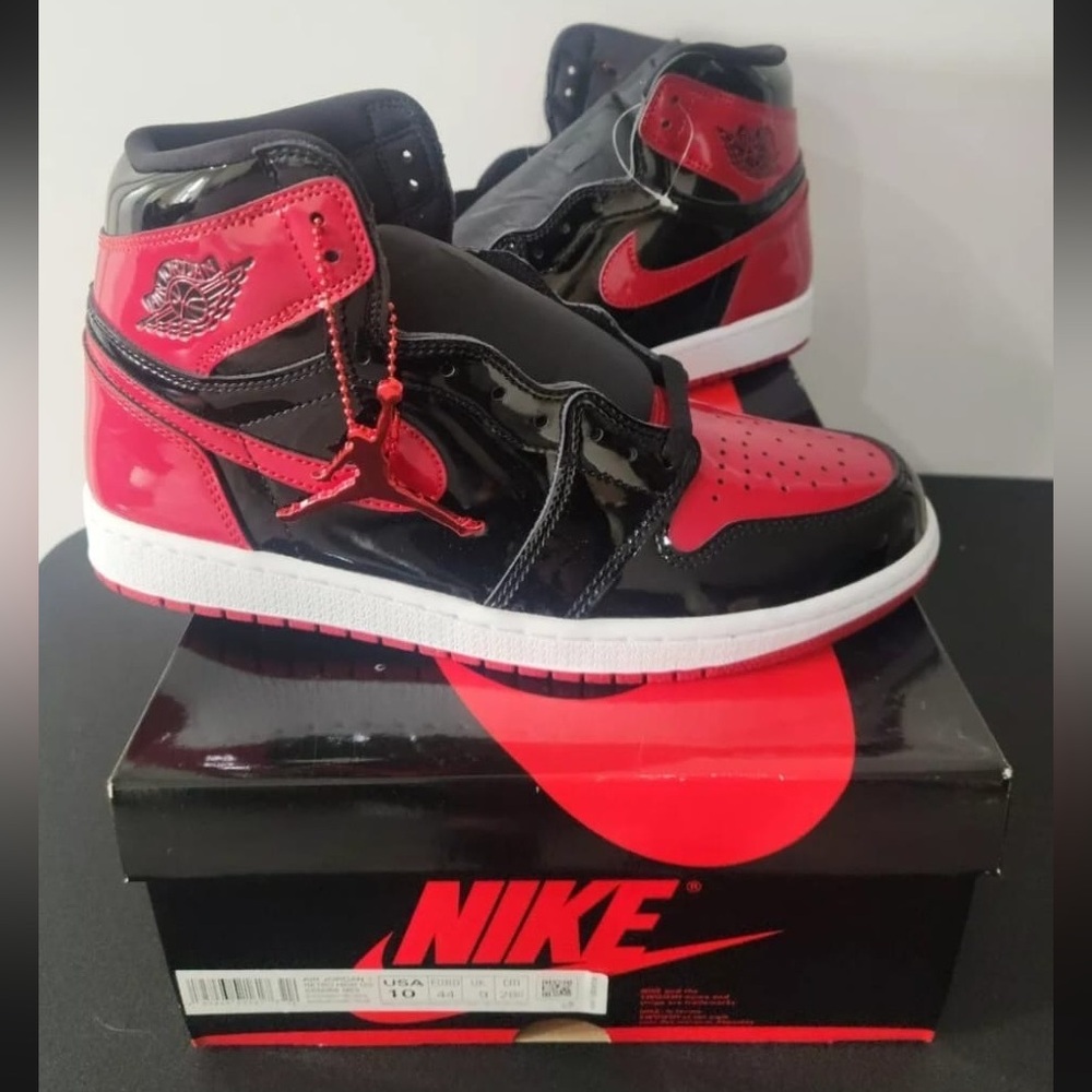 Air Jordan 1 Retro High‎ OG Patent Bred size M10